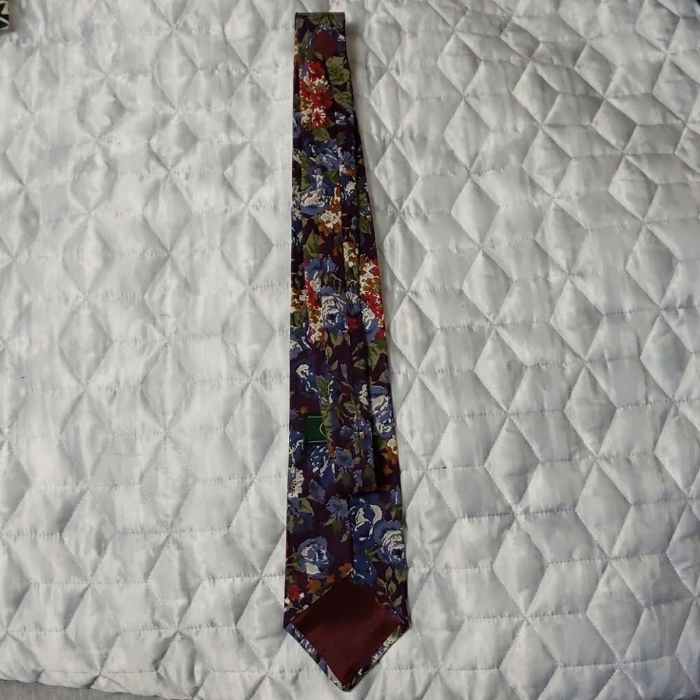 Izod - Picture 2 of 2